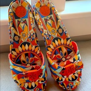 Tory Burch “dr scholls type” flip flops